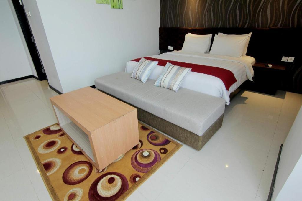 เดอะ ซัน โฮเต็ล เมเดียน Hotel มาดิอุน ภายนอก รูปภาพ